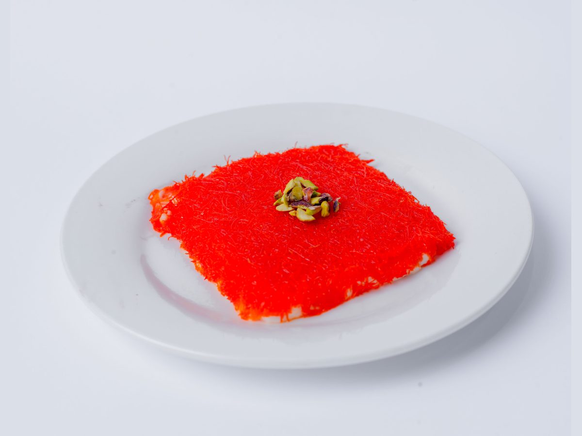 كنافة حمرا بالجبن